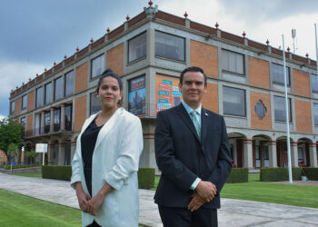 Catedráticos UDLAP reconocidos por empresa líder en tecnología educativa en el mundo