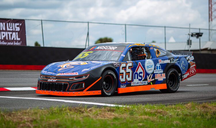 Julio Rejón y el GGG Racing Team, trabajan pensando en pase a los Playoffs de NASCAR México