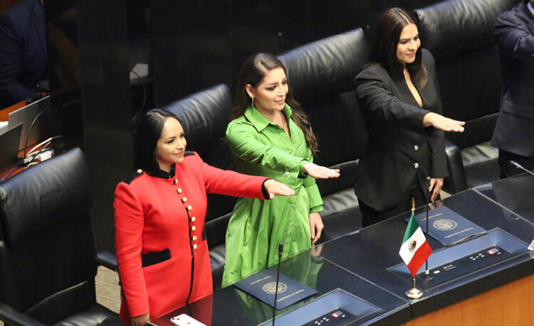 Liz Sánchez rinde protesta como Senadora de la República en la Legislatura LXVI