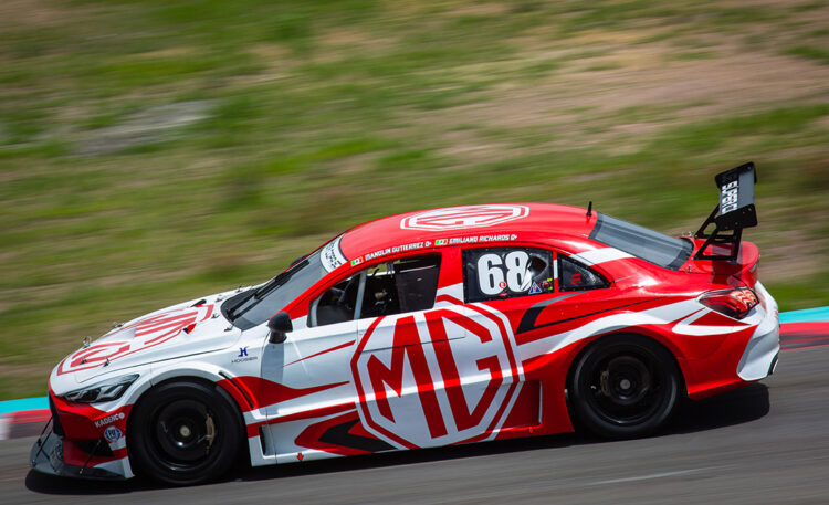El MG Racing Team, a un paso del top-5 de la GTM en la Super Copa Roshfrans Aguascalientes