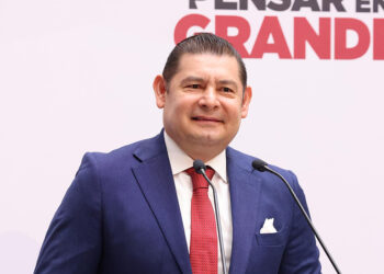 Los temas jurídicos no se resuelven con opiniones personales: Armenta Mier