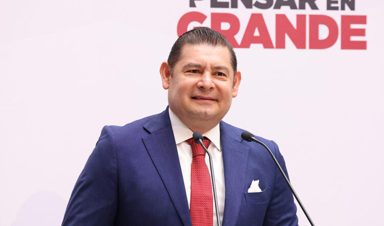 Los temas jurídicos no se resuelven con opiniones personales: Armenta Mier