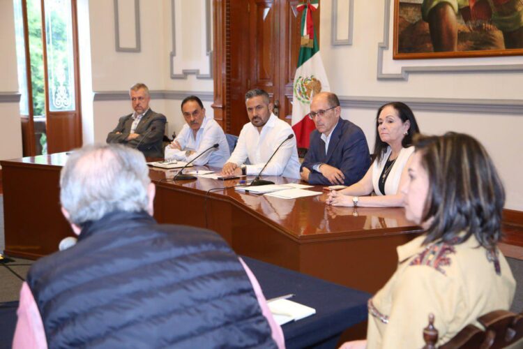 Acuerdan Gobierno Municipal y CANACO en impulsar acciones en favor del ordenamiento del Centro Histórico