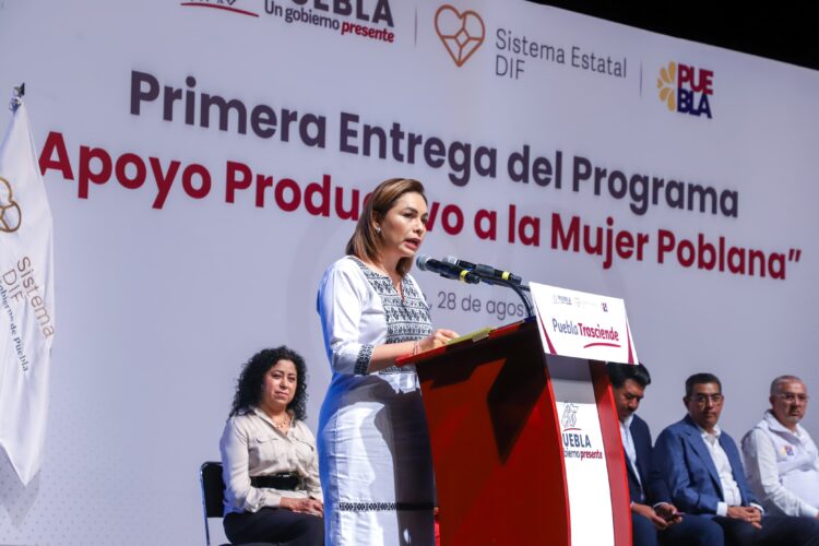 Realiza SEDIF primera entrega del Programa “Apoyo Productivo a la Mujer Poblana”