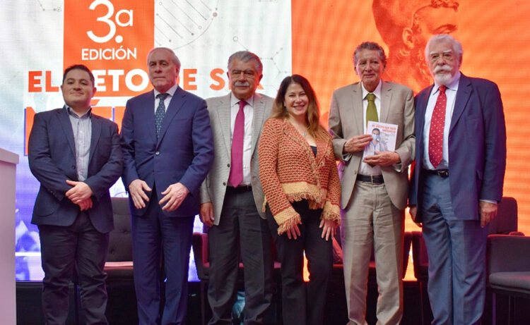 Chinoin lanza tercera edición del libro “El Reto de Ser Médico”
