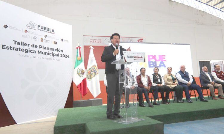 Con capacitación, gobierno estatal promueve paz social en Zacapoaxtla y Teziutlán