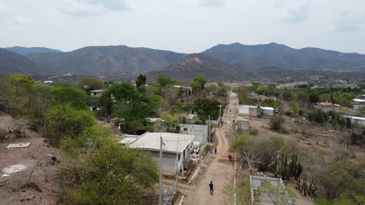 Vecinos reconocen labor del gobierno de Tecomatlán