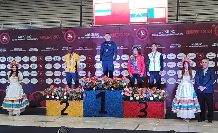 Atleta de la BUAP representará a México en el Campeonato Mundial de Lucha Olímpica