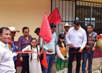 Agradecen construcción de comedor estudiantil