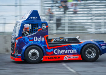 “Harry” Dueñas se impone con el Fotón No. 29