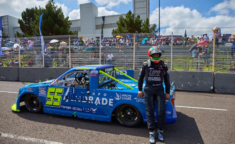 Alessandros Racing consigue podio y accede a la semifinal de NASCAR Challenge con dos autos