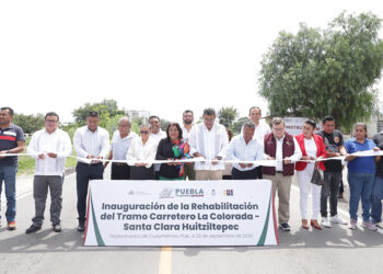 Inaugura Sergio Salomón cancha de futbol rápido en Tepeyahualco de Cuauhtémoc