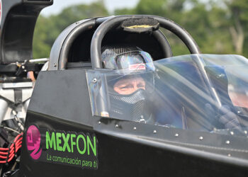El piloto Julio Rodríguez, consiguió licencia para participar en la NHRA