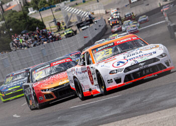 Max Gutiérrez consigue tercer podio consecutivo en NASCAR México Series 2024