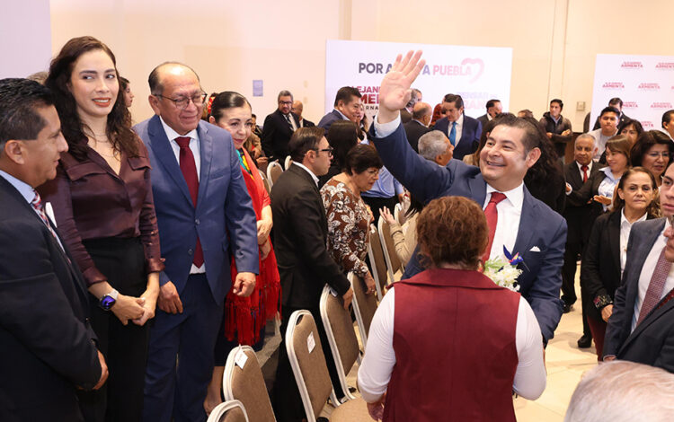 Alejandro Armenta fortalece la renovación administrativa y presenta la Ley Orgánica para el futuro de Puebla