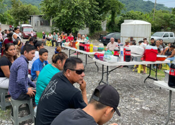 Mejoran sus calles “En la Ceiba”