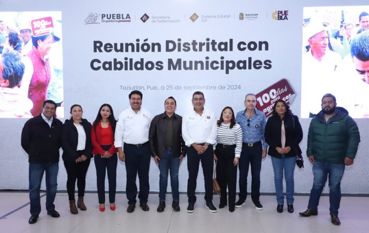 Reunión de trabajo del Gobernador con Ediles y Cabildos en funciones y entrantes en Teziutlán