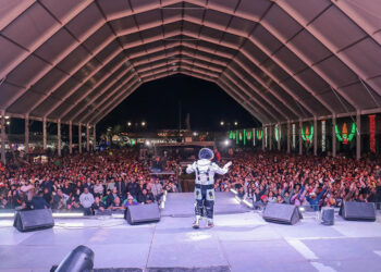 Noche de risas con Chuponcito en la Feria de San Pedro Cholula