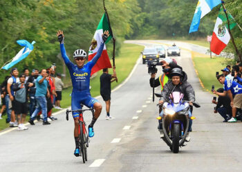 Efrén Santos de Canel’s-Java Gana “Tour por la Paz” en NY