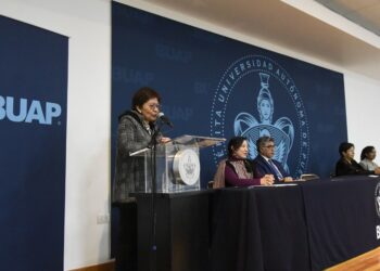 Cambiar el entorno requiere de la participación de todos: Rectora María Lilia Cedillo Ramírez