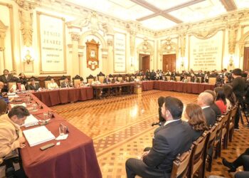 Rinden protesta titulares de la nueva administración municipal encabezada por Pepe Chedraui