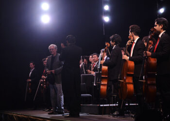 La Orquesta Escuela Carlos Chávez y Horacio Franco armaron una Fiesta cervantina con danzones, un paso doble, zarzuela y algo de ópera