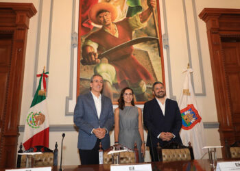 Concluye firma de acta de la entrega-recepción del Ayuntamiento de Puebla