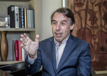 Emilio Azcárraga renuncia a la presidencia de Televisa por investigación a FIFA