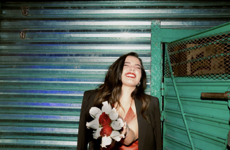 Échate “La Caminera”, el nuevo sencillo de Camila Fernández