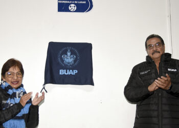 Inaugura la Rectora Lilia Cedillo ampliación del gimnasio para halterofilia