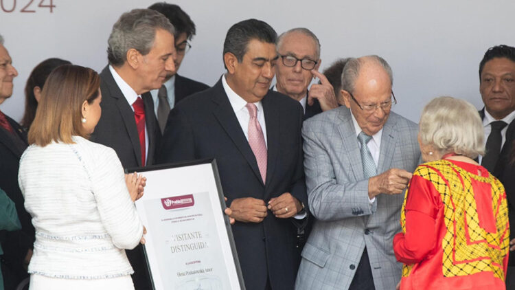 Gobierno de la Ciudad se une al 2° Festival Revolucionario y a la entrega de la medalla «Carmen Serdán» a Elena Poniatowska