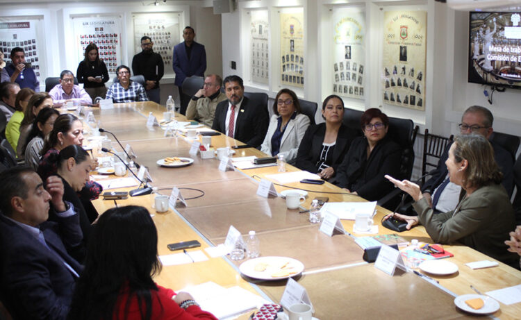 Congreso de Puebla y MEJOREDU intercambian perspectivas en materia de educación