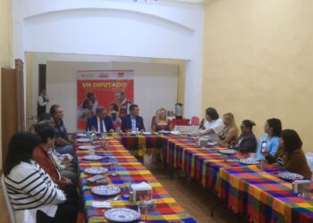Sector salud, un eje trascendental que hay que revisar desde el poder legislativo: José Luis Figueroa