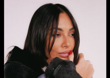 Sara Selina presenta “Listen, Pt. 2”, un EP donde cada canción proviene de “un lugar real, sin filtros”
