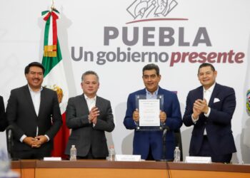 Con certificado geográfico, gobierno estatal preserva identidad de esferas de Chignahuapan