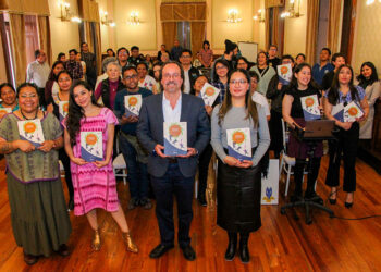 Realiza Cultura segunda edición del libro “Arrullo de Luciérnagas”