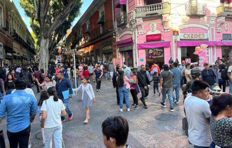 Trabaja SEGOM en disminución de comercio popular y establecimiento de horarios de instalación en el CH