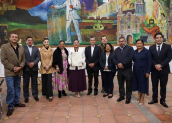 Entrega Lupita Cuautle Títulos Primordiales y Decreto Fundacional a Juntas Auxiliares de San Andrés Cholula