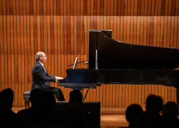 Un legado redescubierto, salen a la luz obras juveniles para piano, de Silvestre Revueltas