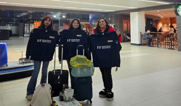 Jóvenes mexicanas, estudiantes de la Escuela Técnica Roberto Rocca destacan en la Final Mundial de Robótica en China
