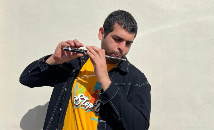 Roberto Hobaica, el flautista que ha acompañado a Olga Tañón, Oscar D’ León y Los Cadillac’s, anuncia álbum con “covers”