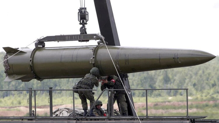 Rusia ya tiene ojivas nucleares en Bielorrusia 