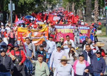 ¡Más de 15 mil comerciantes exigen paz para trabajar y soluciones al gobierno!