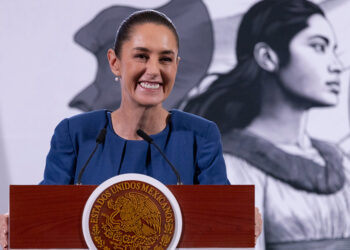 Presidenta Claudia Sheinbaum anuncia remodelación del Aeropuerto Internacional de la Ciudad de México