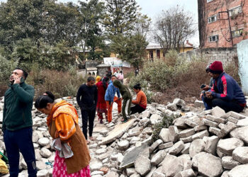 Terremoto golpea a zona fronteriza de Nepal y China: 95 muertos y 130 heridos de inicio