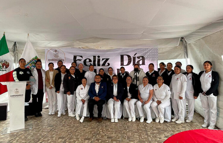 Reconoce Armando Aguirre a las enfermeras y enfermeros de Coronango