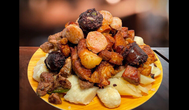 ¡Descubre el Sabor y la Tradición en el Club El Junquito, en el Estado La Guaira, Venezuela!