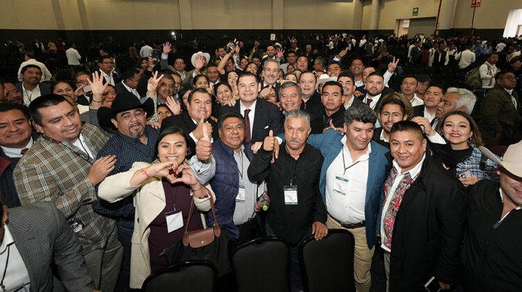 Asistió Pepe Chedraui al Primer Encuentro Nacional Municipal con Claudia Sheinbaum
