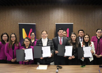 Signan Convenio de colaboración y prestación de servicios UVP y Congreso del Estado