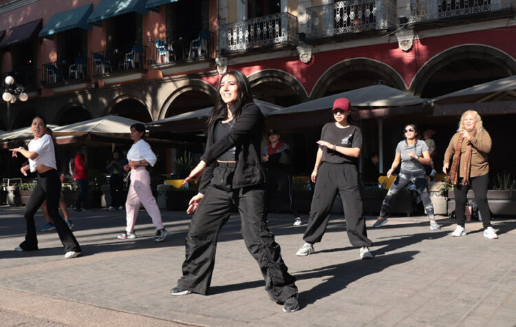 Gran aceptación del «entrenamiento funcional» durante la Vía Recreativa en la ciudad